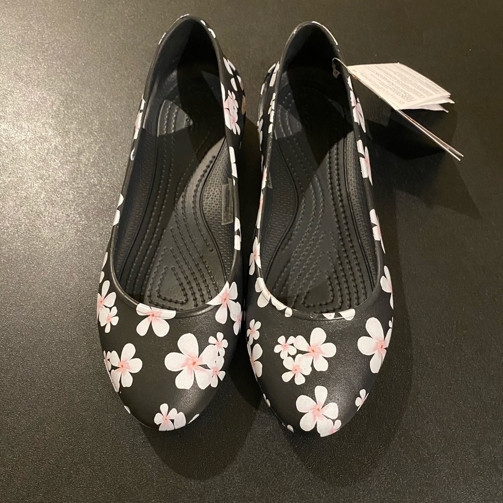 Crocs Laura Seasonal Flat